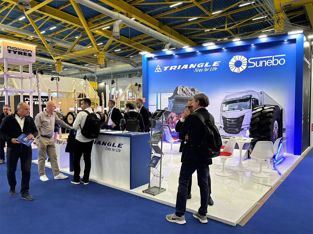 1748046992514859.png 1.png